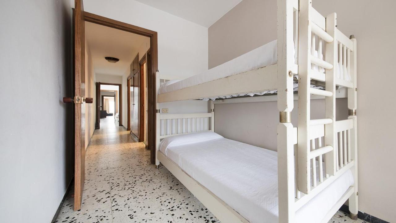 R28 Apartamento Montserrat 11-3 Калафел Екстериор снимка